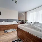 Eden Semesteranläggning (resort)